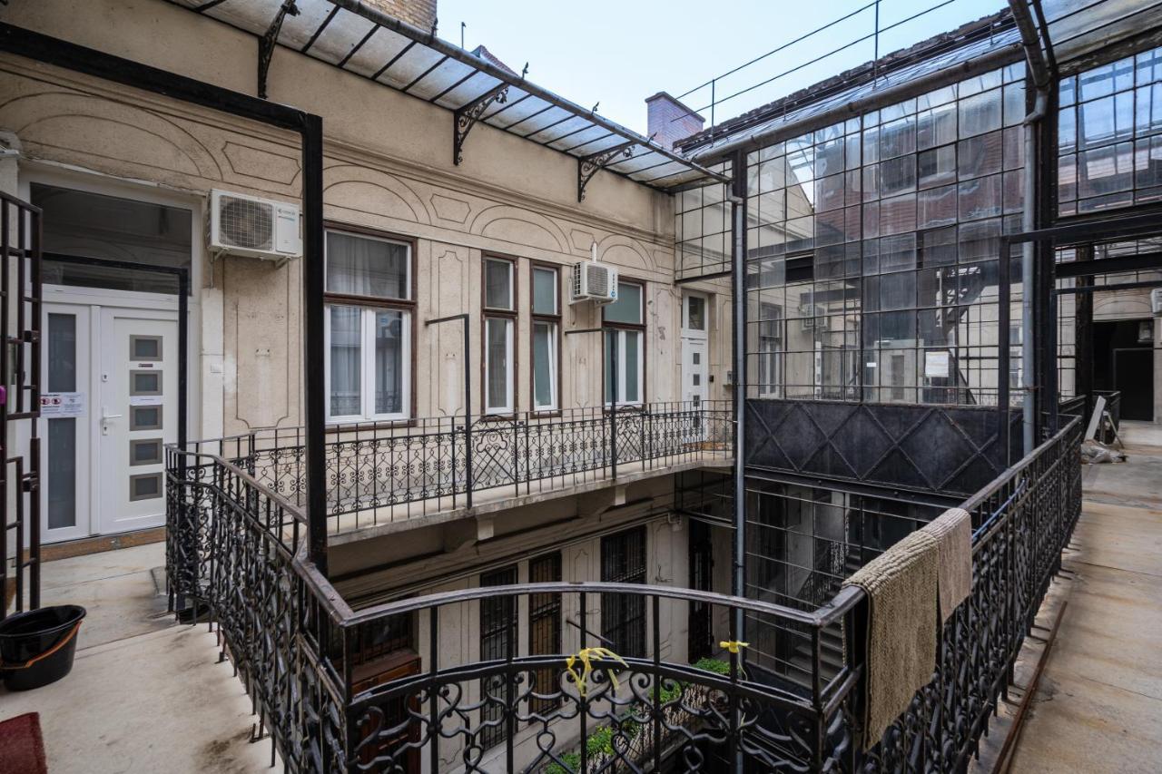 Silver Moon In The Center Appartement